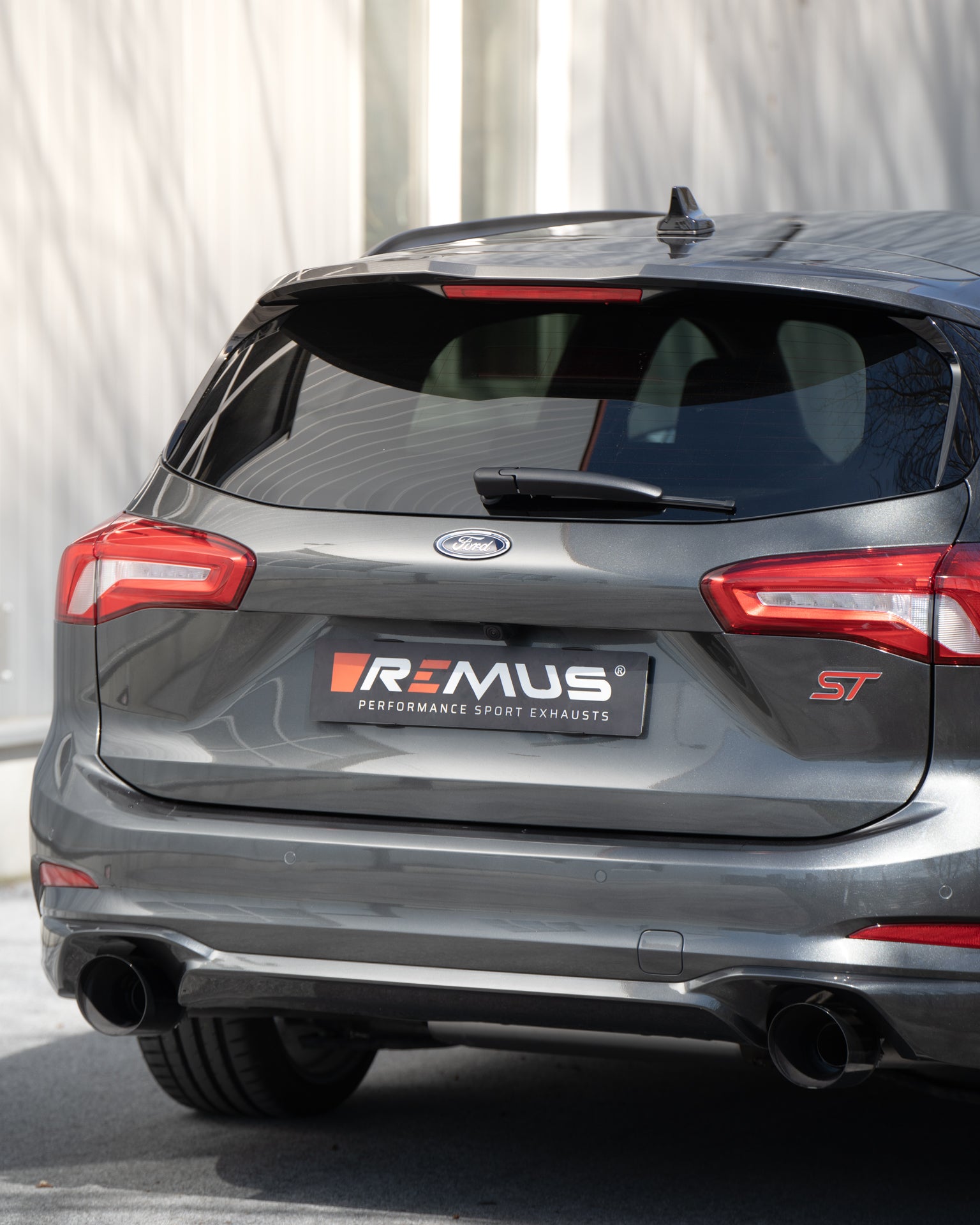 Remus Ford Focus ST Mk4 Axle-Back Exhaust System